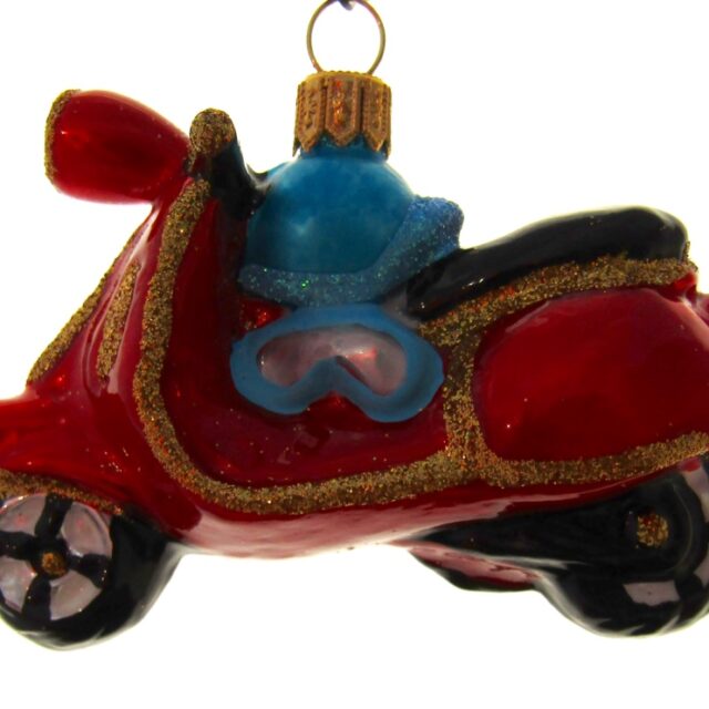 scooter, bromfiest, transport, rijden,rijbewijs, kerst, christmas, kerstmis, christmasdecoration, kerstdecoratie, kestversiering, christmasornament, glassornament, kerstboom, christmastree, let it snow, wintertime, christmasseason, holiday seoan, holidaydecor, wiehnachten, weihnachtsdeko, weihnachtskugel