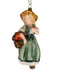 Girl with hat, meisje met hoed,person, mens, human, santa claus, kerstman, pine con, dennenappel, forest, Christmas, kerst, christmasdecorations, kerstversiering, kerstman, santa, sled, christmasatmosphere, kerstsfeer, kerstdecoratie, glassornaments, saint nick, kris Kringle, winterwonderland, wiehnachtsdeko, weihnachtskügel, natal, navidad, decorationdenoël, father christmas, xmastoys,