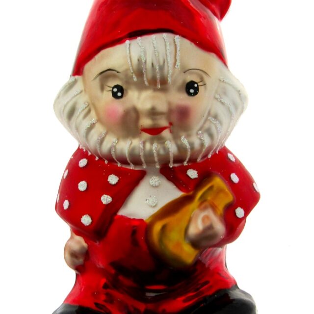 gnome, kabouter, harvesting, oogsttijd, , fairy fantasy, sprookjes figuren, legendes en mythes, mythological figure, kerst, christmas, kerstdecoratie, christmasdecoratin, kris kringle, santaclaus, kerstman, kerstboom, let it snow, jingle bells,