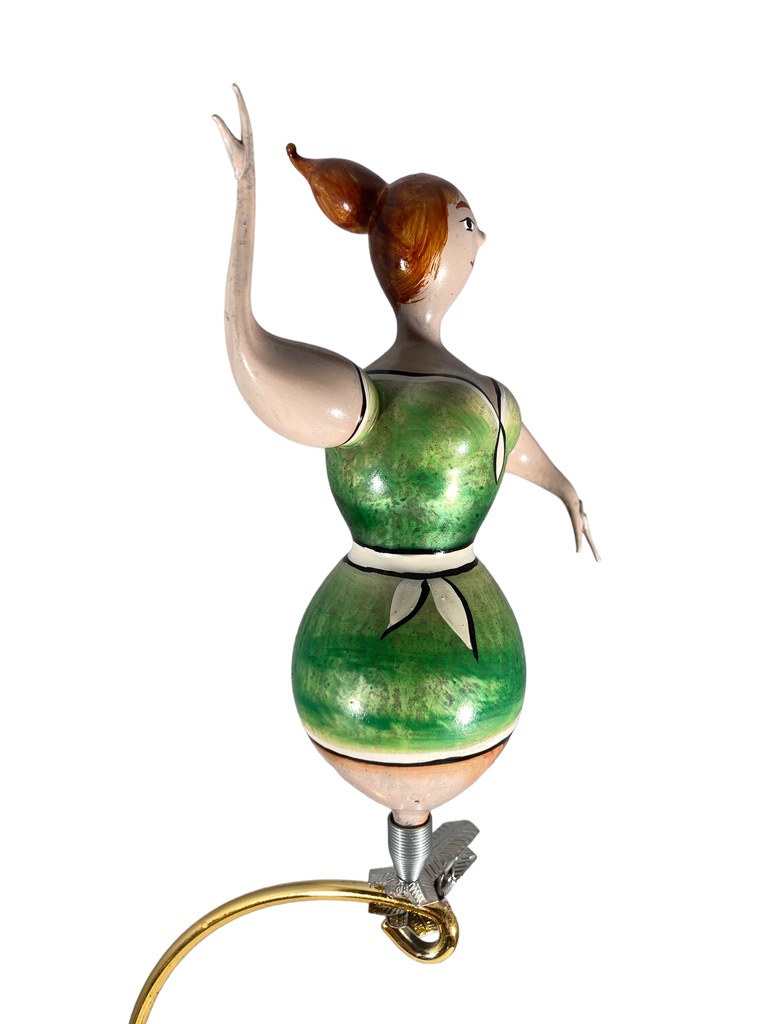 lady green dress, dame groene jurk, big is beautiful, milf, chubby lady, ornament on a clip , kerst, christmas, christmastree, kerstboom, christmas is coming, christmascountdown, the night before christmas, chi