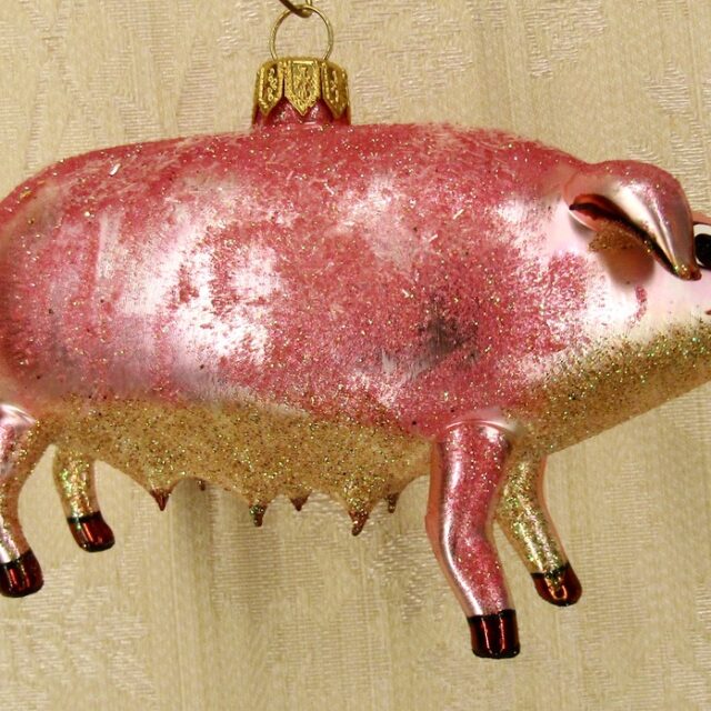 pig, varken, dier, animal, farm animal, boerderij dier, wildwest, cowboys and indians, kerst, chirstmas, christmastree, kerstboom, holiday onament, glasornament, glazen kerstbal, nostalgia,