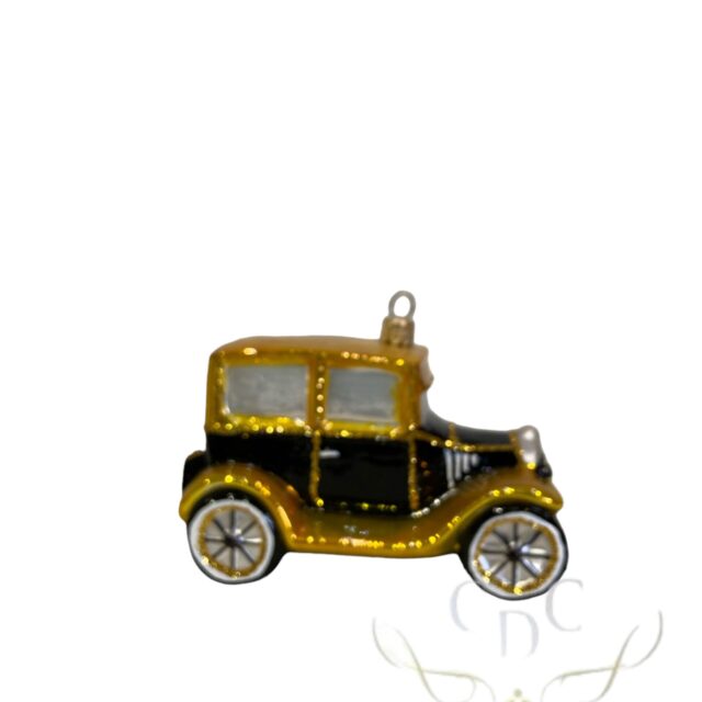 transport, vervoer, Ford T, anituqe car, oldtimer, antieke auto,my car my freedom, girlpower power to the people, christmas, kerst, christmas decoration, kerstversiering, kerstboom, christmastree, diversitiy rules, Glass witch