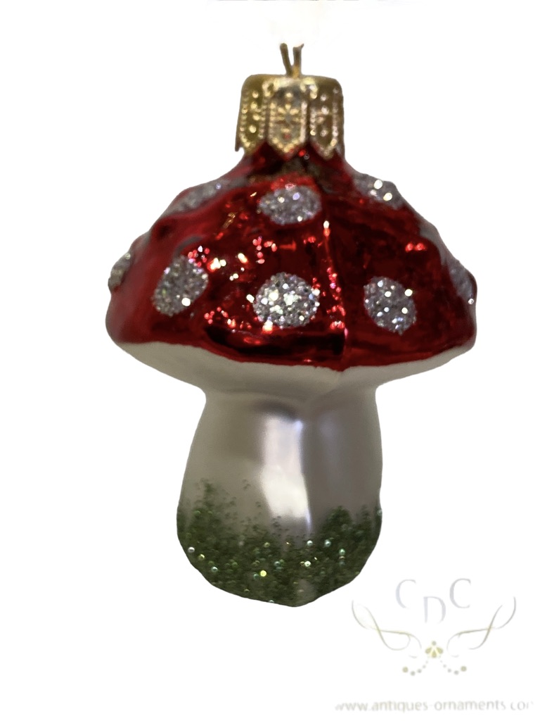 paddestoelen mushroom, plants and fauna, planten, fauna en flora,nature, natuur, christmas is coming, christmascountdown, kerst komt eraan, mini, miniature, miniatuur, , christmas decorations, kerstversiering, santa claus, kerstman, Xmas toys, weihnachtsdeko, decofun, glassornaments, glazenkerstbal