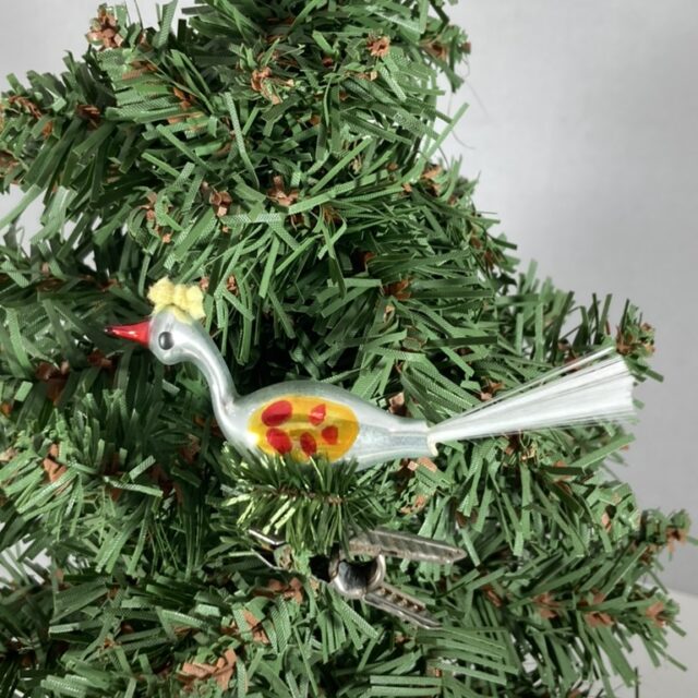 vogel, bird, animal, dier, bird on a clip, vogel op clip, , happy moments, christmas, kerst, christmastoys, kerstversiering, Xmasjoy, xmastoys, xmas candy, xmastree, kerstboom, christmastree, christmascountdown, christmasti