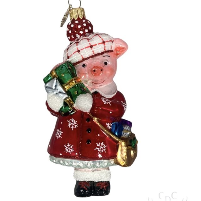 christmas,kerstn, christmasdecoration, kerstversiering, chrsitmastree, kerstboom, santa claus, kerstman, pig varken, dier, animal, human behavior, holiday season, love animals, huras ornaments,