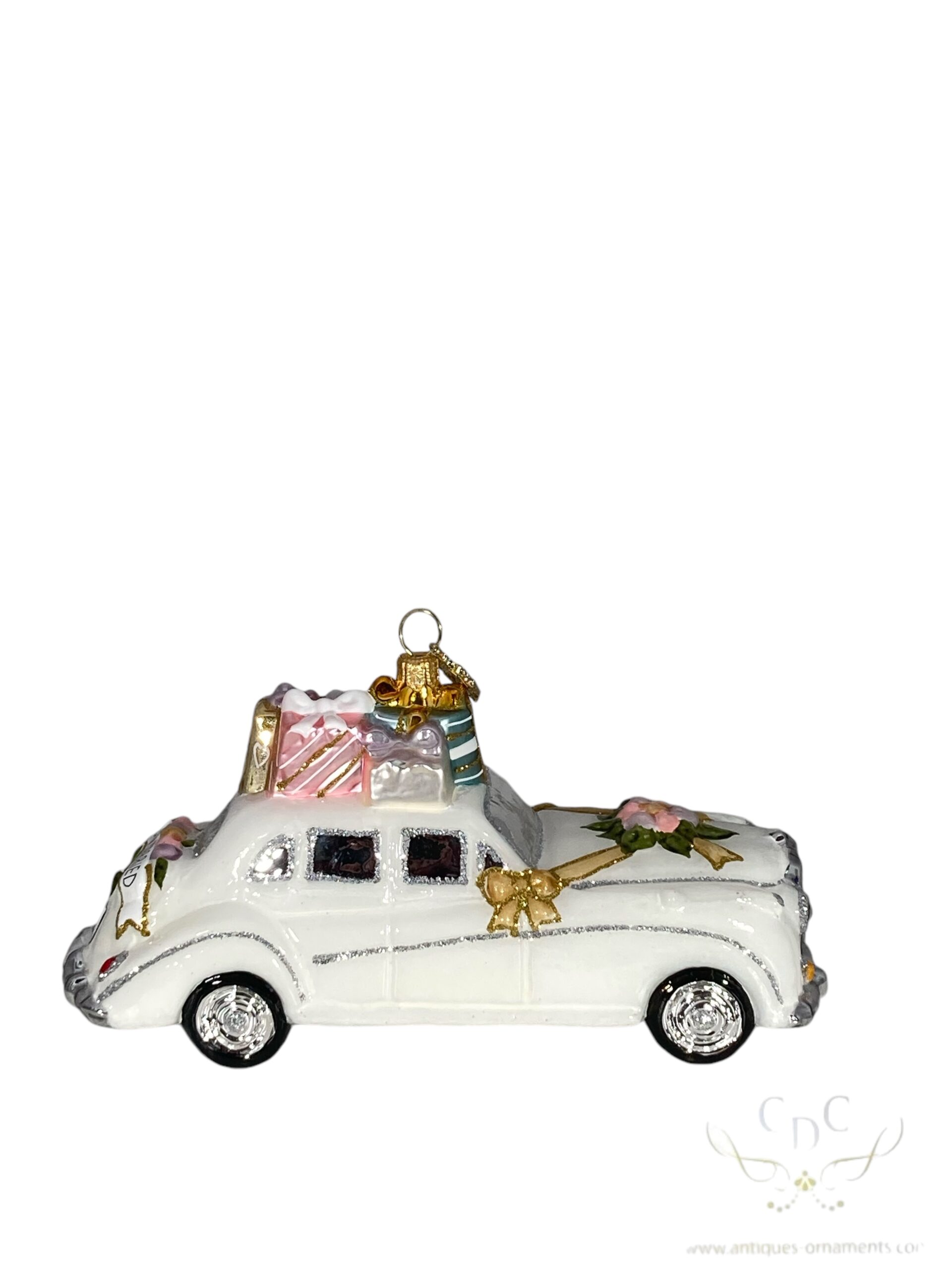 wedding car, trouw auto, engagement, verloving, huwelijk, trouw, wedding,wine bottle, wijnfles, dranken drinks, party time, celebration, , kerst, kerstdecoratie, christmas, christsmasdecoration, santa claus, kerstman, kerstboom , christmas tree, huras ornaments, glass ornaments,