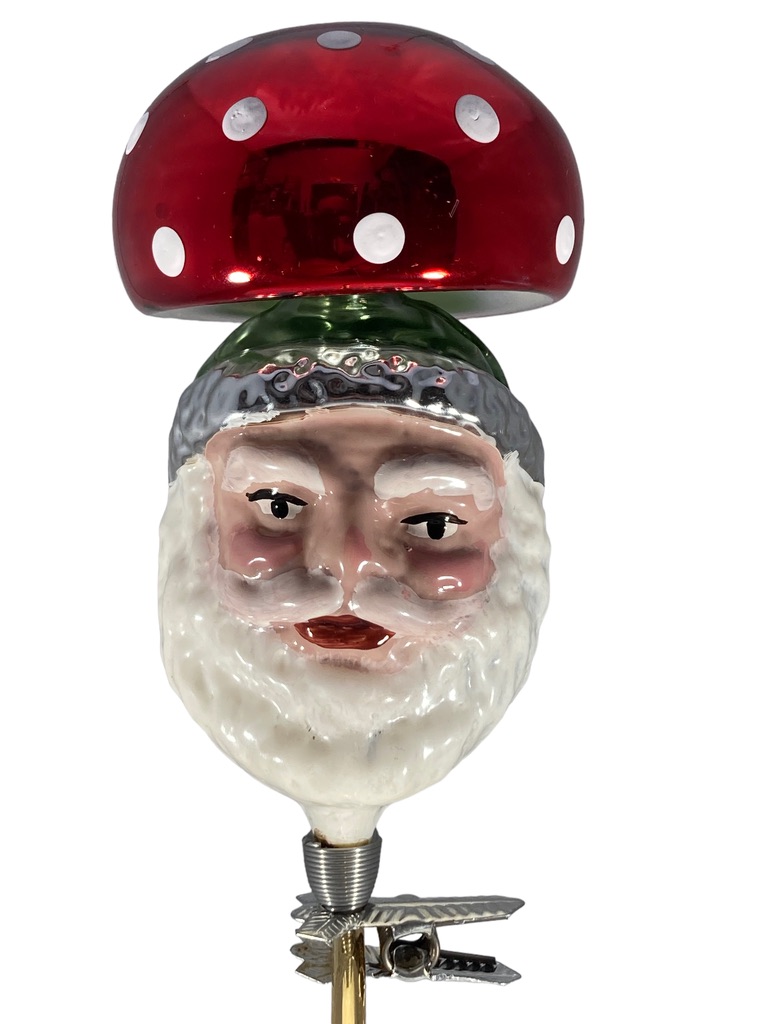 mushroom, paddestoel, kerstman, santa claus, kerst christmas, christmas decoration, kerstversiering, christmas is coming christmascountdown, sant under mushroom, kerstman onder paddestoel, fairy wonderland,