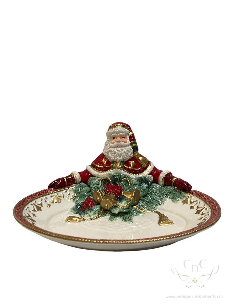 porcelain Santa dish , porseleinen kerstmannen schaal , kerst, santa claus, kerstman, christmas, kerst decoratie, christmasdecoration, santa sled, arenslee, slee van de kerstman,