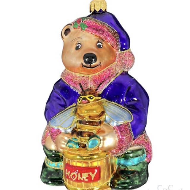 honeybear, honingbeer, animal, dier, nature, friendsforever, christmascelebration, christmastime, christmasdecor, luxury christmas, bear, beer, wearing a suite, puplr and gold